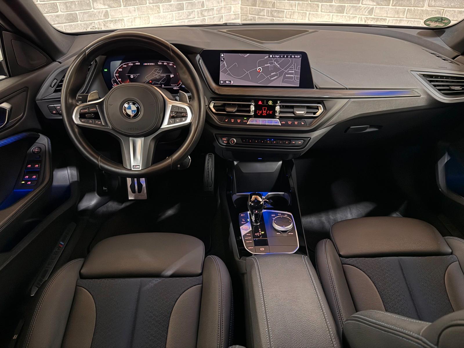 BMW M235i xDrive/PERFORMANCE M/19 Zoll /LED/AMBIENTE
