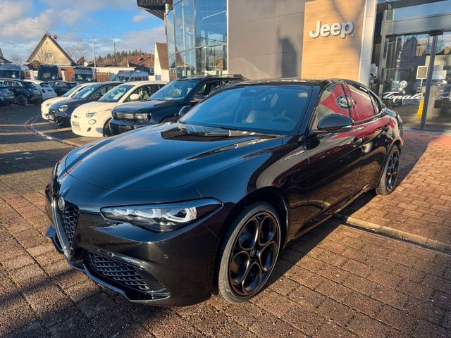 Alfa Romeo Giulia INTENSA 280PS AT8 Q4 LEDER GLASDACH KAMER