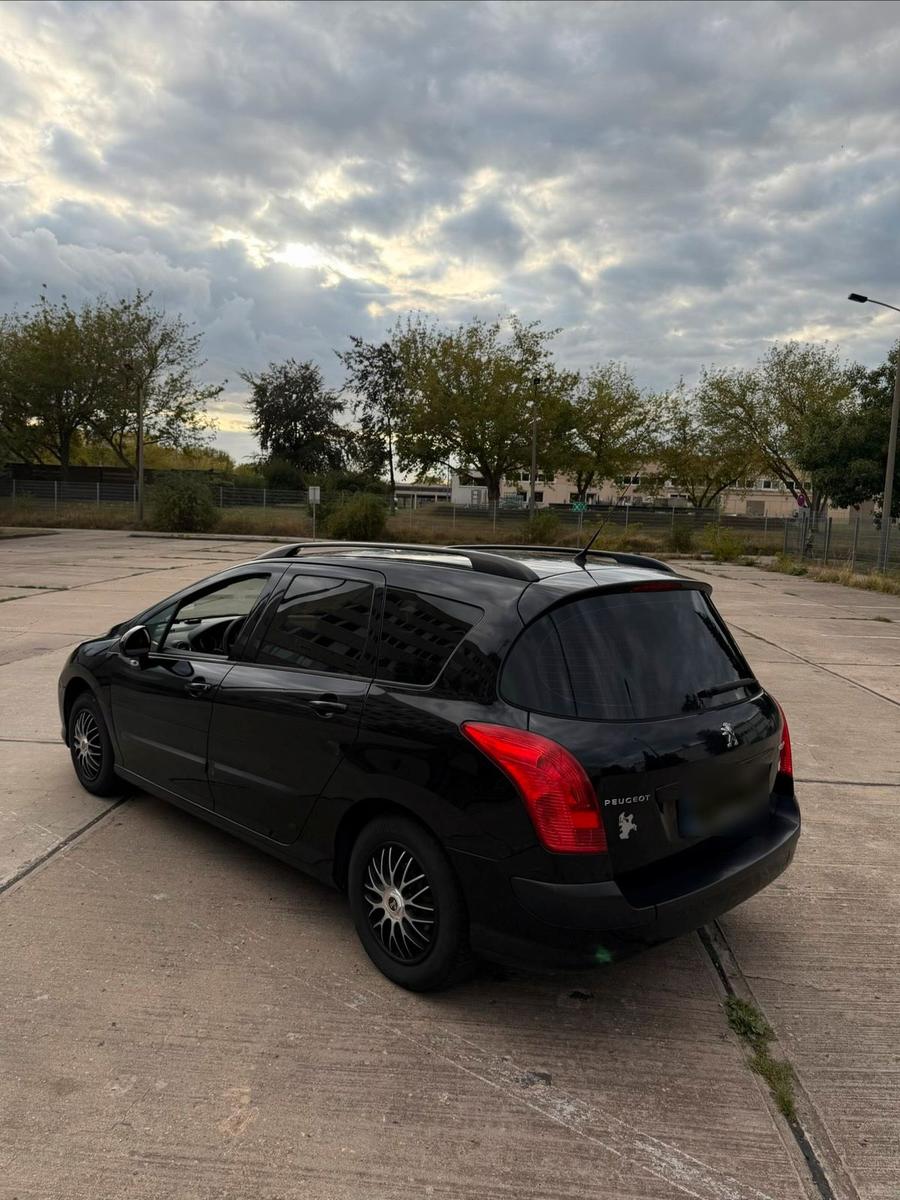 Peugeot 308 2012 — engine 120 HP (88kW)