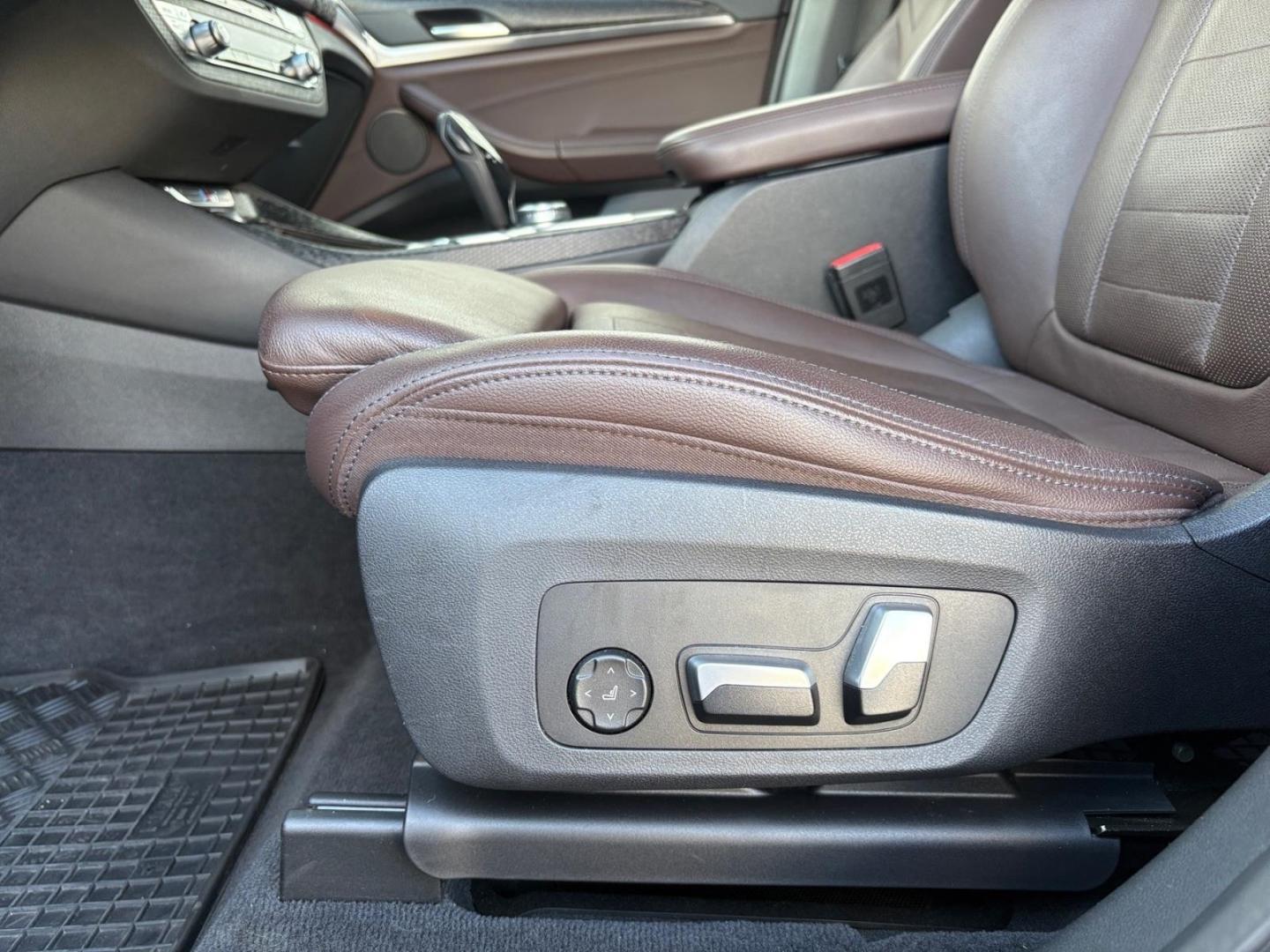 BMW X3 M40 d Pano Standhzg. HUD 360° Memory LEDER AH