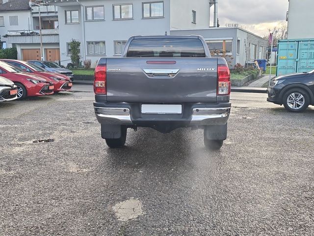 HiLux 4x4 Double Cab Comfort (AN1P)