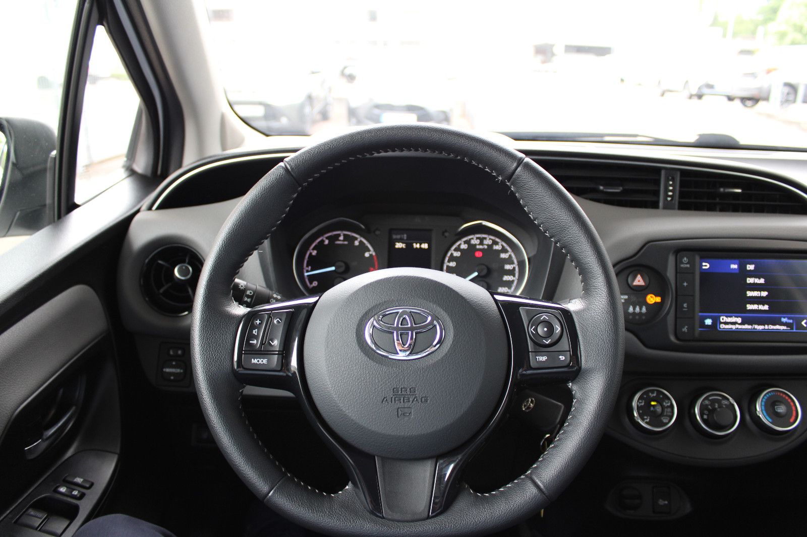 Fahrzeugabbildung Toyota Yaris Comfort 1,5 L 6-Gang *CarPlay*Kamera