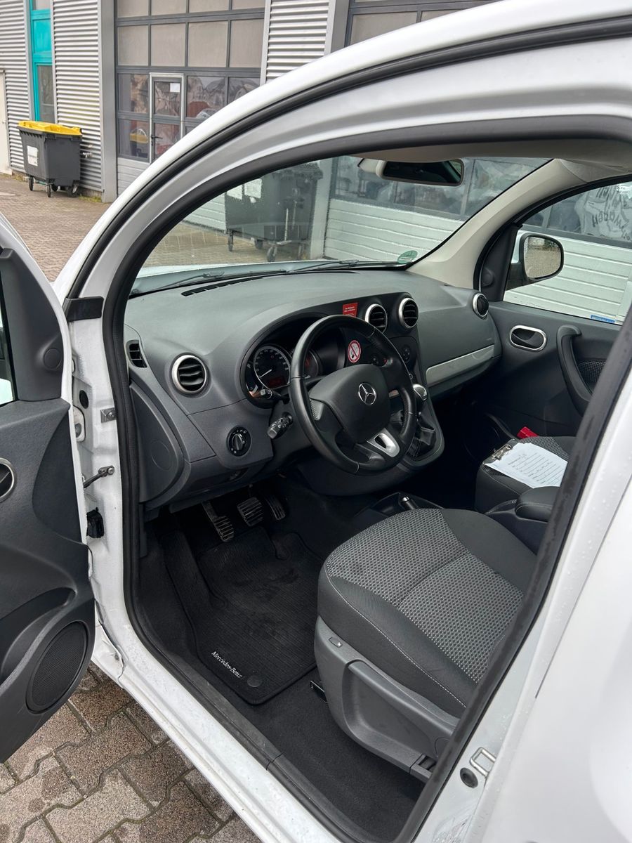 Fahrzeugabbildung Mercedes-Benz Citan Kombi 111 CDI lang Rolli Rampe