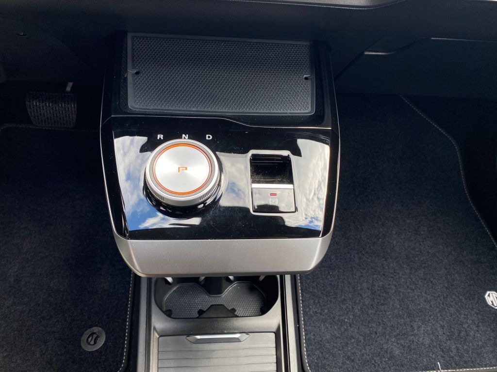 Fahrzeugabbildung MG MG4 Standard *Allwetter*Parksensor*Klimaautom*