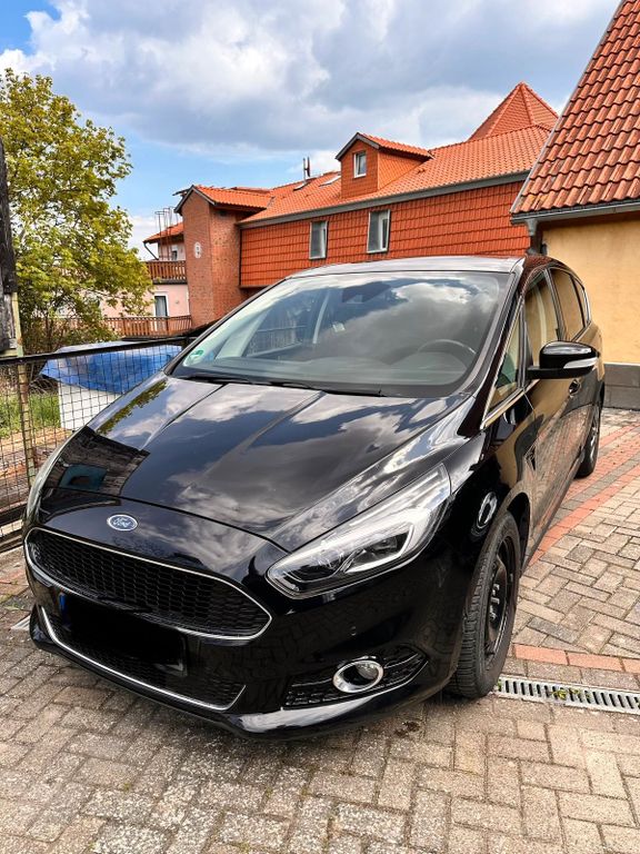 Image of Ford S-Max