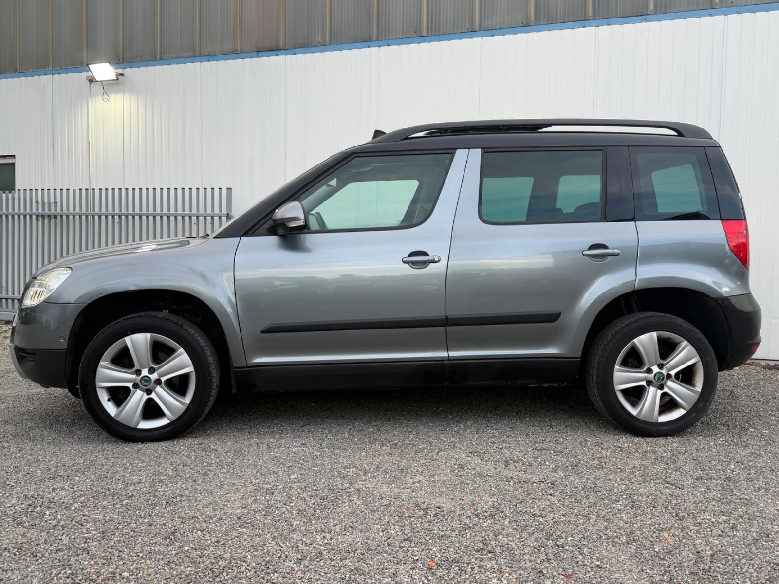 Skoda Yeti 1.8 TSI 152 ch 4x4 DSG - Toit panoramique - Caméra - GPS - Attelage