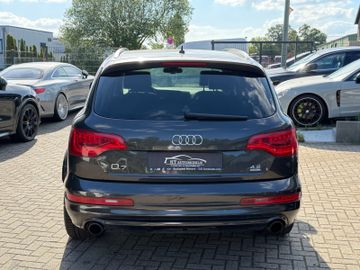 Audi Q7 - 12