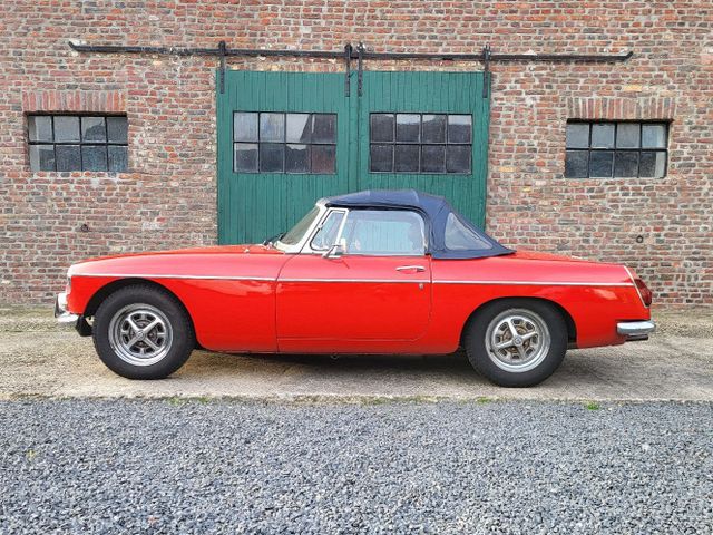 MGB Roadster 1,8 Chrommodell