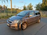 Opel Zafira 1,9 CDTI 7 Sitzer 150ps / AHK ... - Opel Zafira: Cdti 150