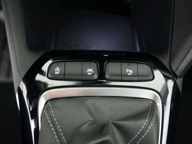 Corsa F ELEGANCE+LED LICHT+NAVI+SITZ-/LENKRADHEI