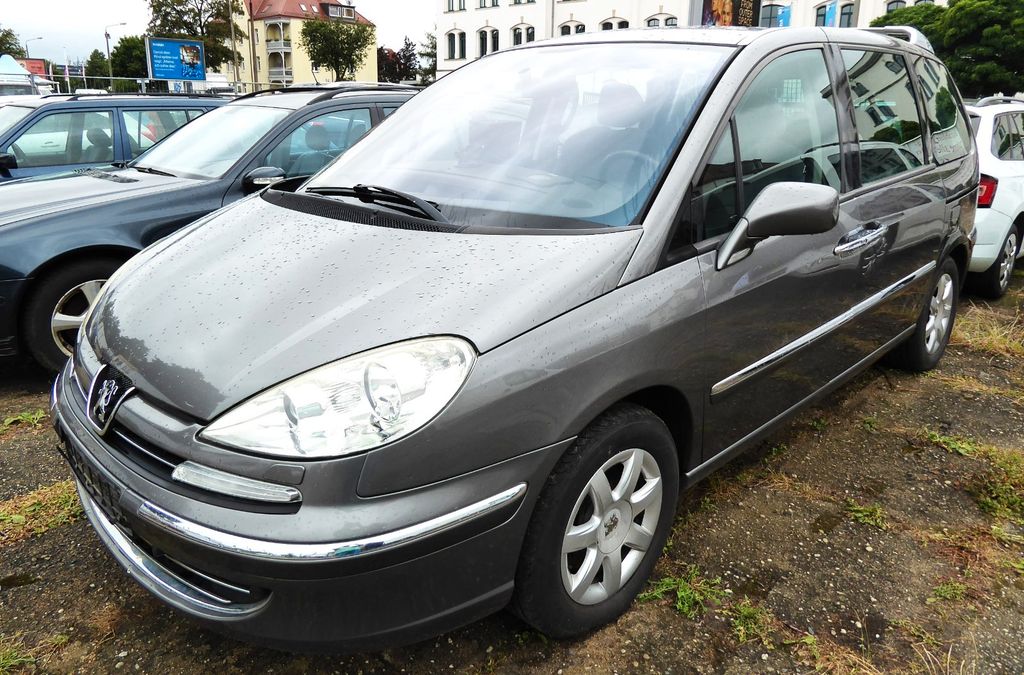 Peugeot 807