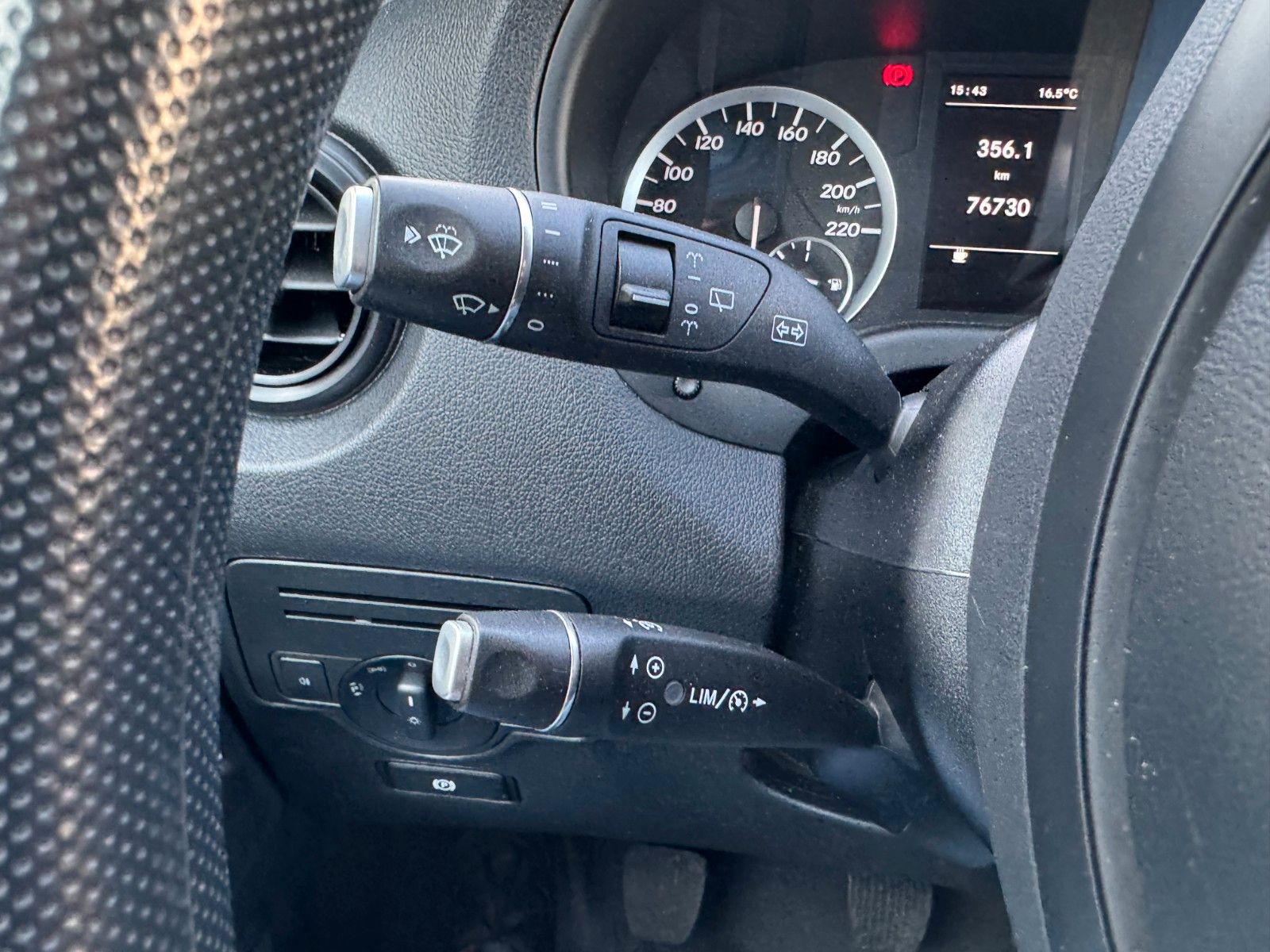 Fahrzeugabbildung Mercedes-Benz Vito 111 CDI Tourer Begleitfahrzeug BF3+ / WVZ