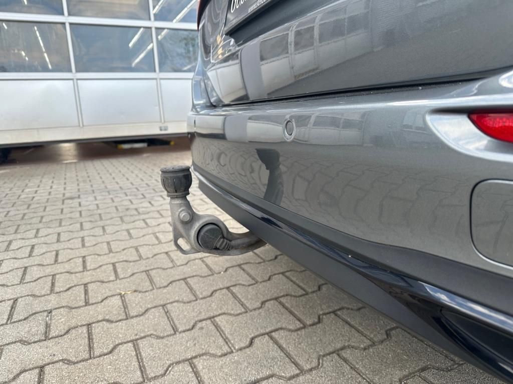 Fahrzeugabbildung Mercedes-Benz C 220 d T Avantg. Night AHK Totw. LED SHZ Ambi.