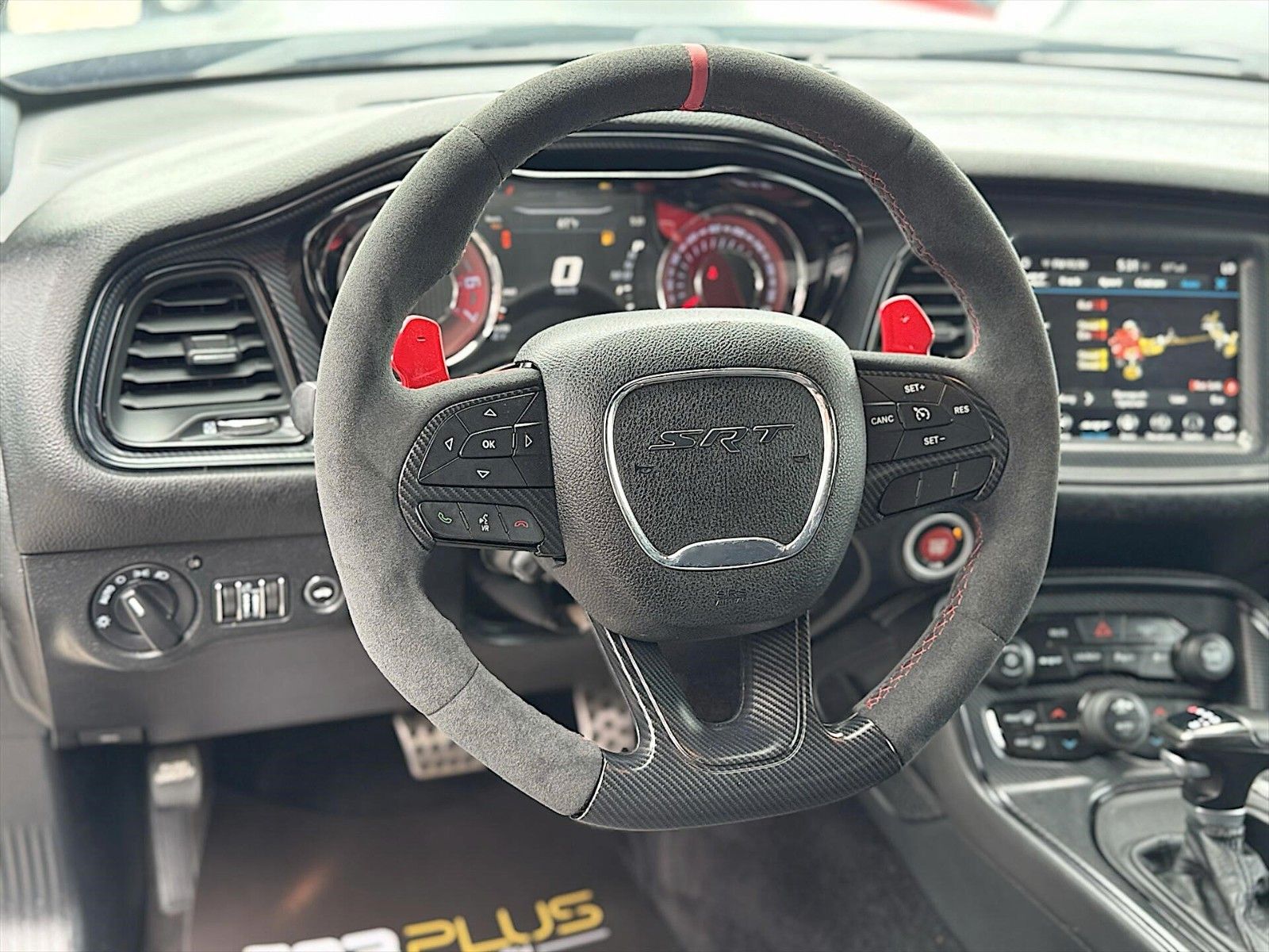 Fahrzeugabbildung Dodge Challenger 6.2 V8 SRT HELLCAT BLACK EDITION H&K