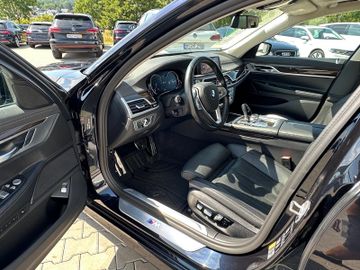 BMW 740 - 7