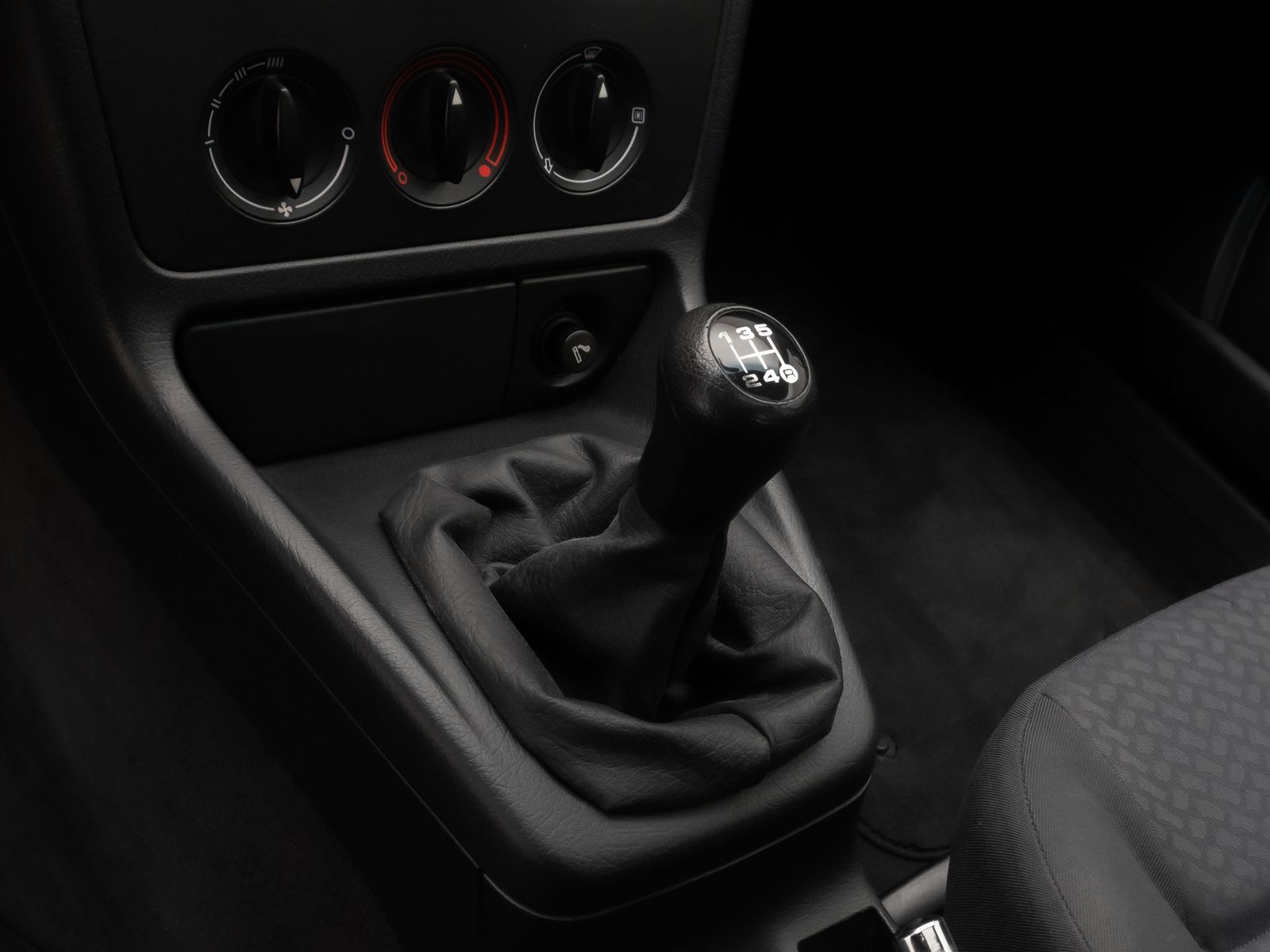 Fahrzeugabbildung Audi A4 1.6 GSD Nebelschwfr ABS Winterreifen Stoff