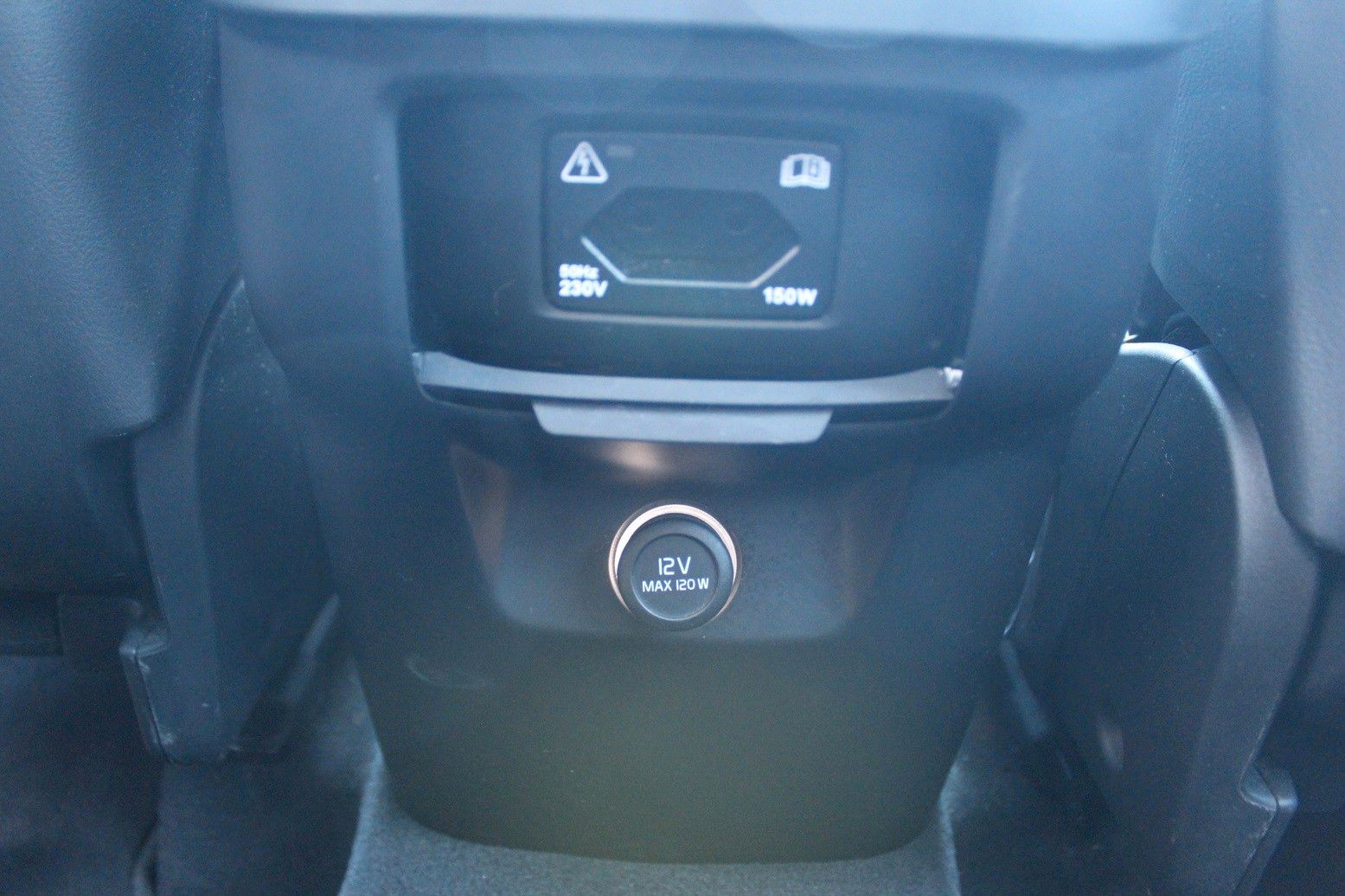 Fahrzeugabbildung Volvo XC90 Momentum Pro  AWD/4xSHZ/LHZ/PANO/LEDER/HUD