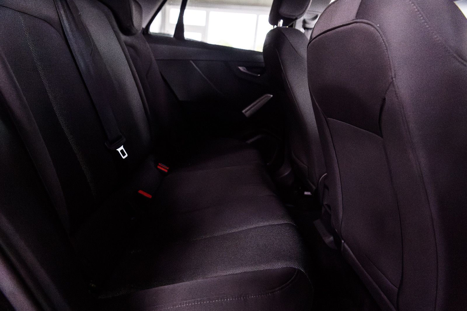 Fahrzeugabbildung Audi Q2 35 TFSI S tronic LED/SZH/NAVI