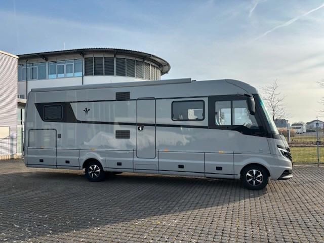 Niesmann + Bischoff Flair 920 mit Hubbett