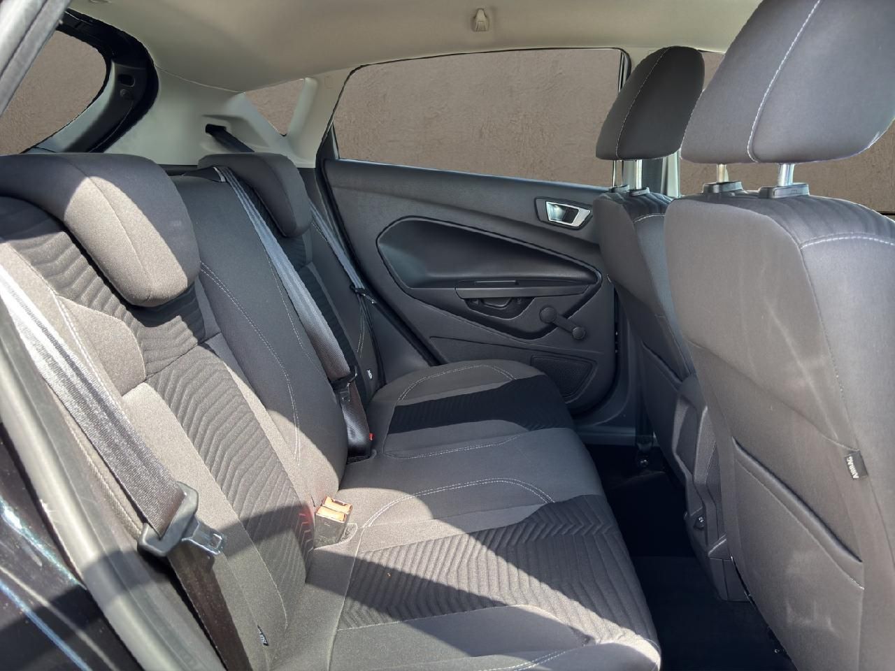 Fahrzeugabbildung Ford Fiesta Titanium