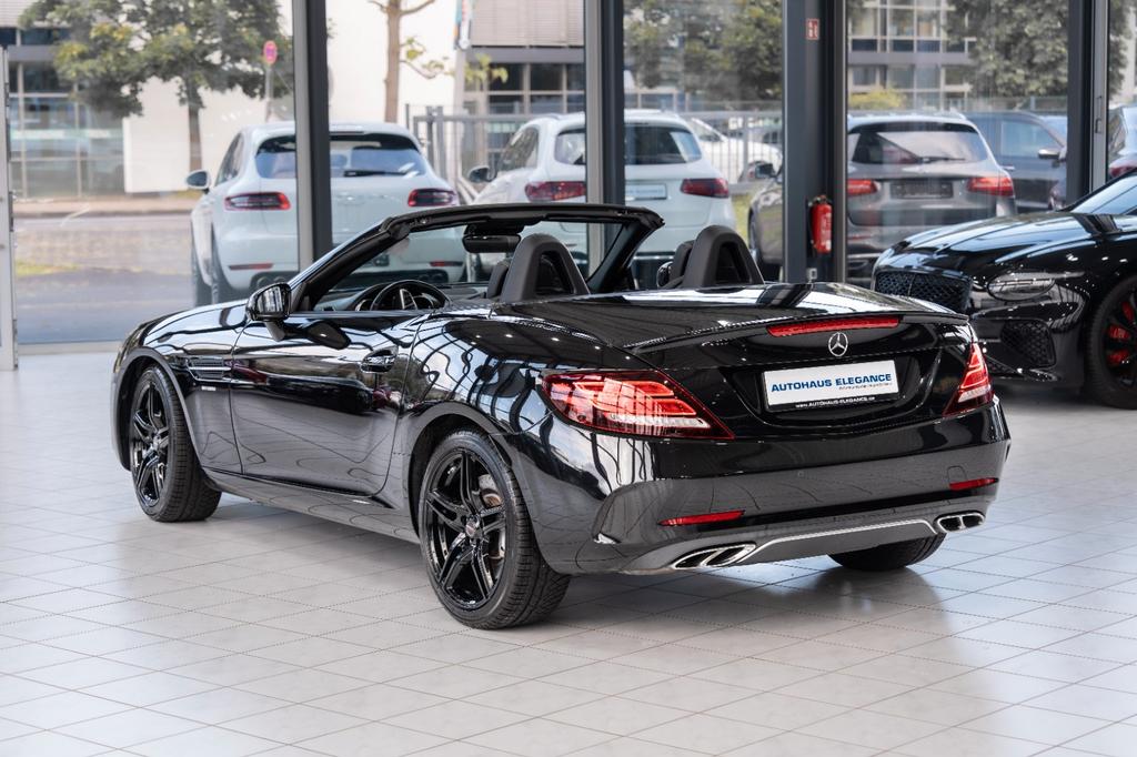 Mercedes-Benz SLC 43 AMG