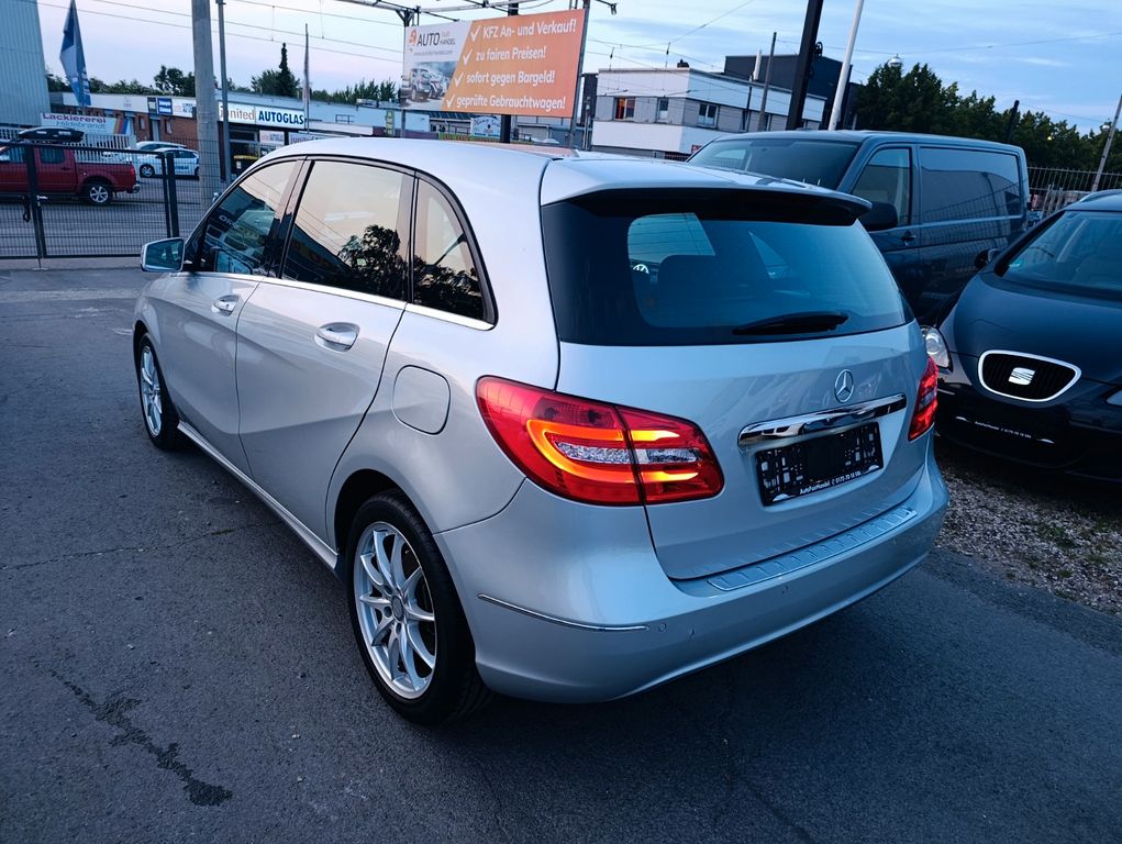 Mercedes-Benz B 180 CDI*NAVI*PDC*TEMPOMAT*SITZ-H*LED*XENON*