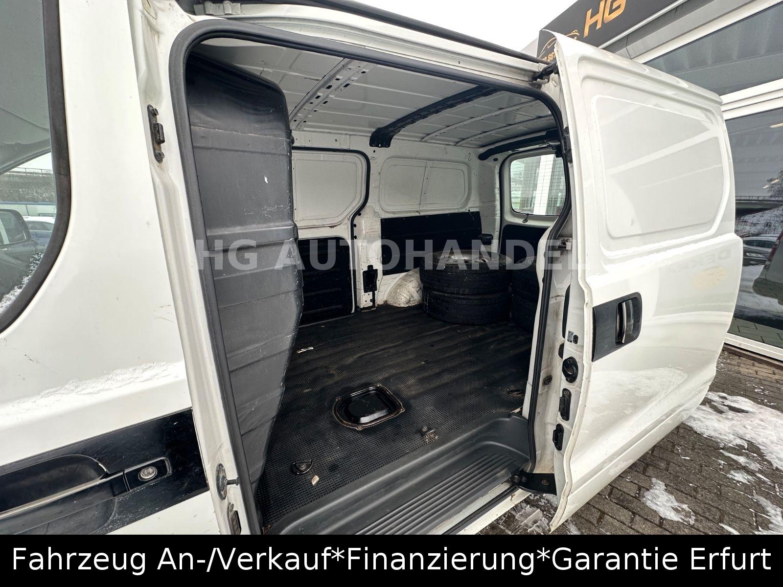 Hyundai H-1 Kasten 8-fach bereift