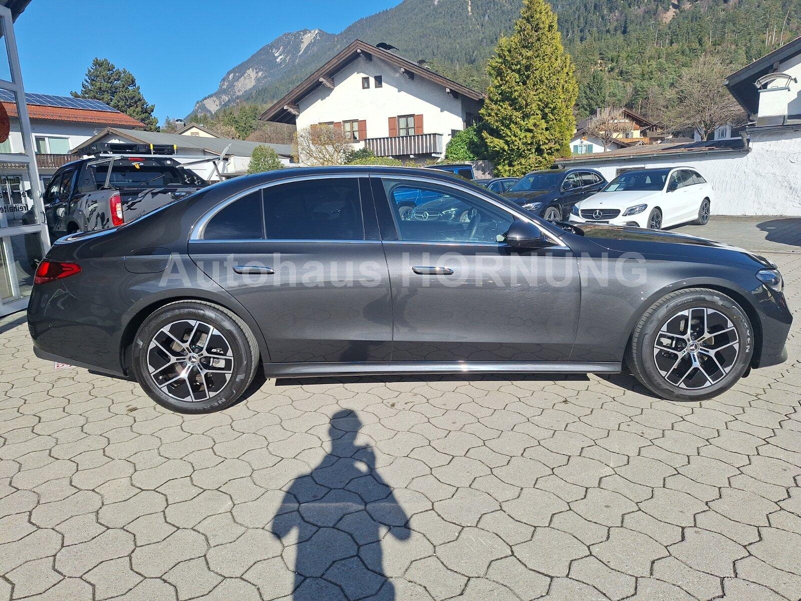 Mercedes-Benz E220d AVANDGARDE ADV+ DIGILIGHT DISTR MEMORY KGO