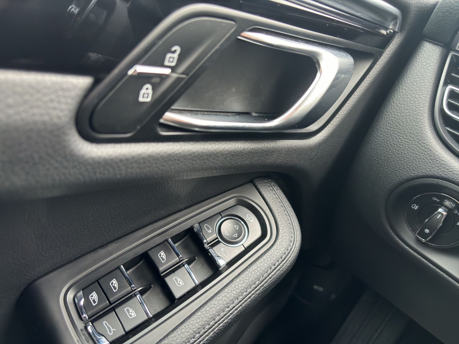 Fahrzeugabbildung Porsche Macan S* Navi*Kamera*AHK* PASM*Sitzheizung*