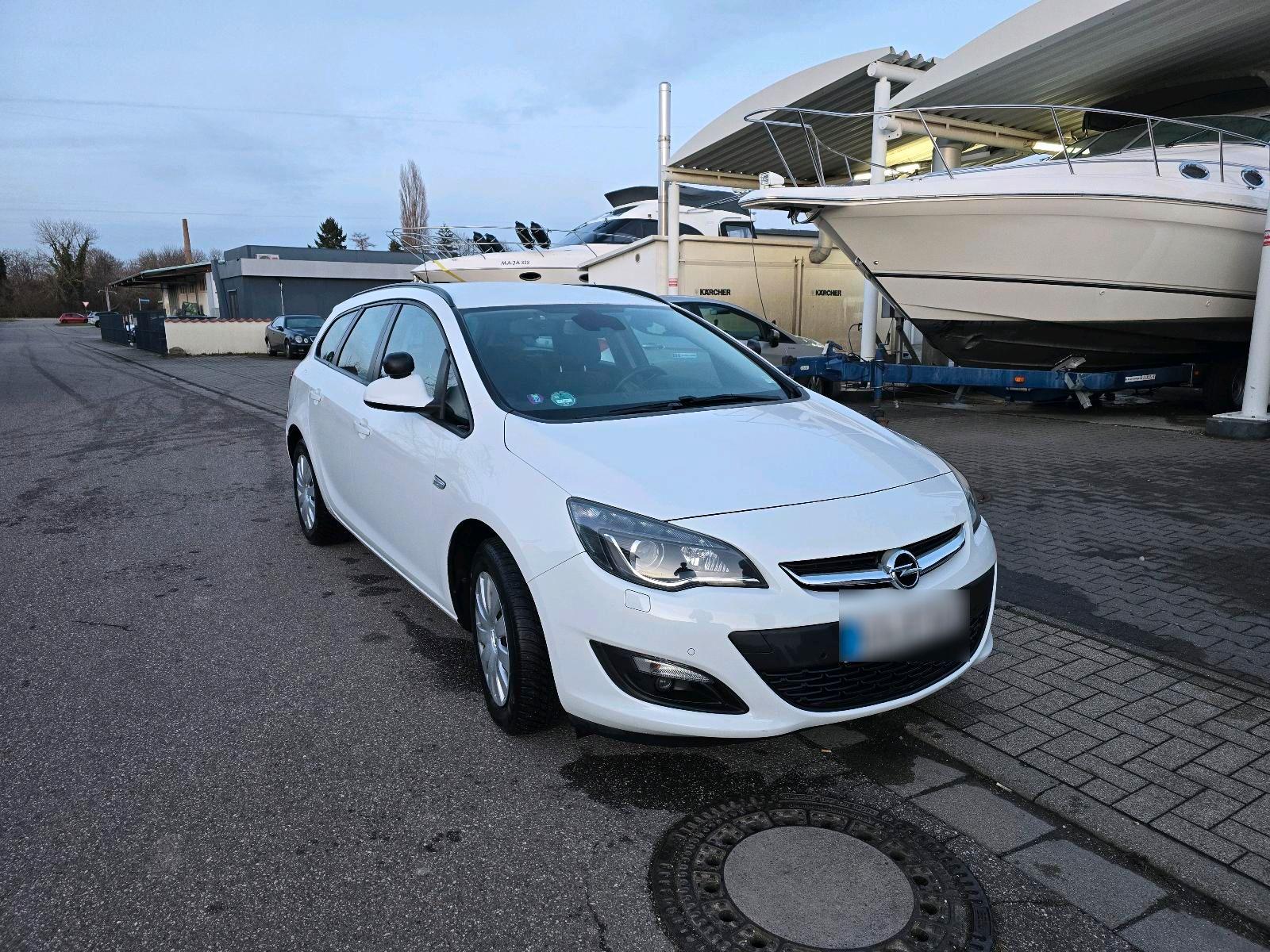 Opel Astra, 2014