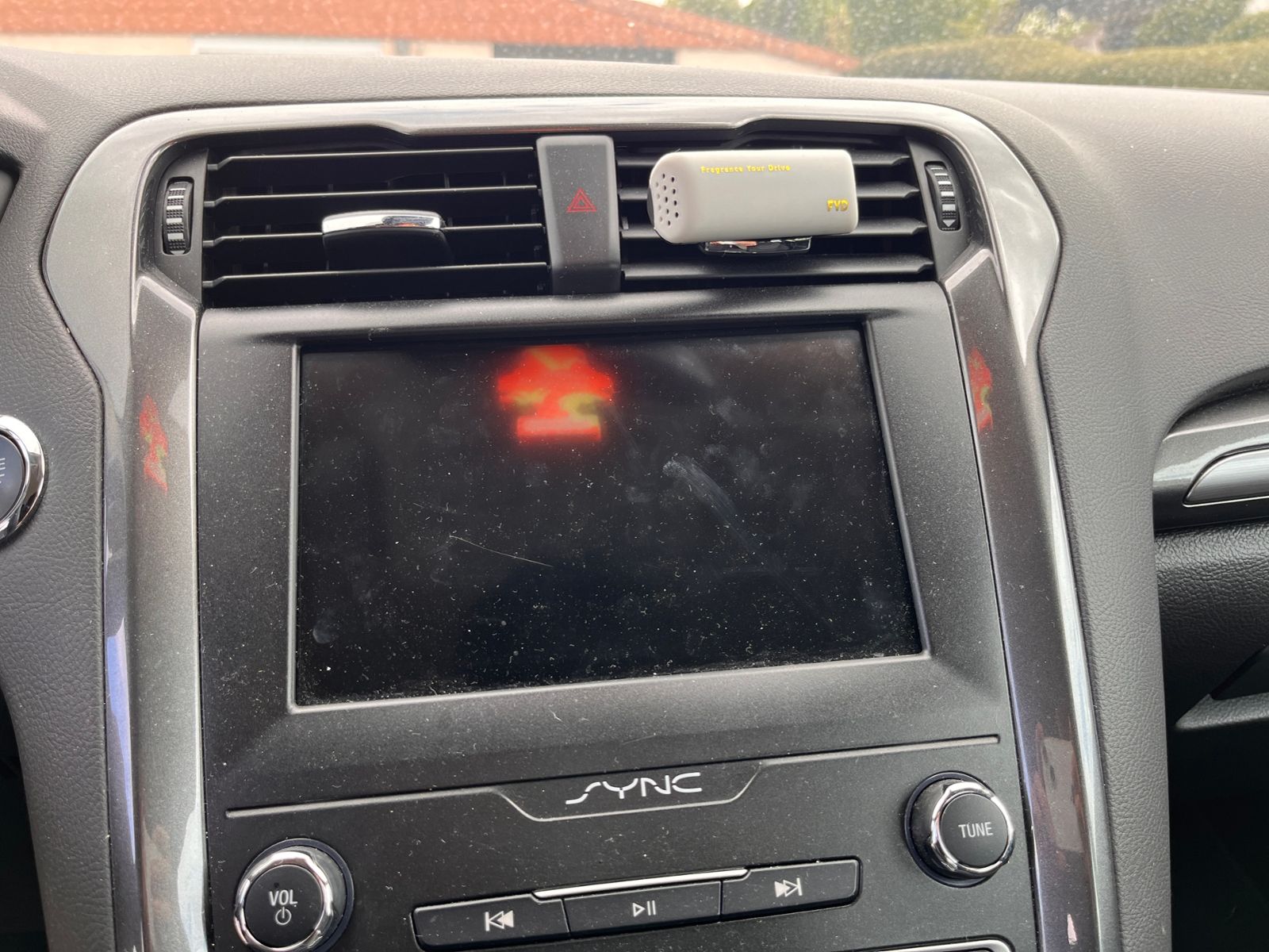 Fahrzeugabbildung Ford Mondeo Turnier Titanium NAV SHZ PDC 17"