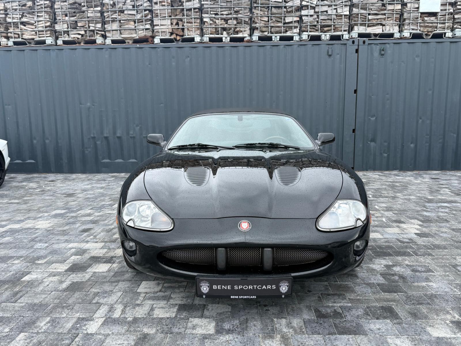Jaguar XKR Cabriolet 4.0 V8 Kompressor 363 ch / Cuir / Xénon / Faible Kilométrage