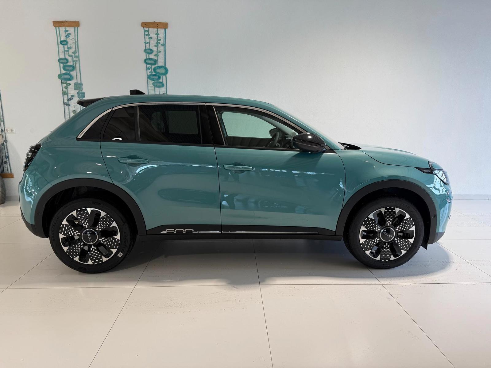 Fiat 600 La Prima Hybrid 1.2 T3 81 kW (110 PS) DCT...