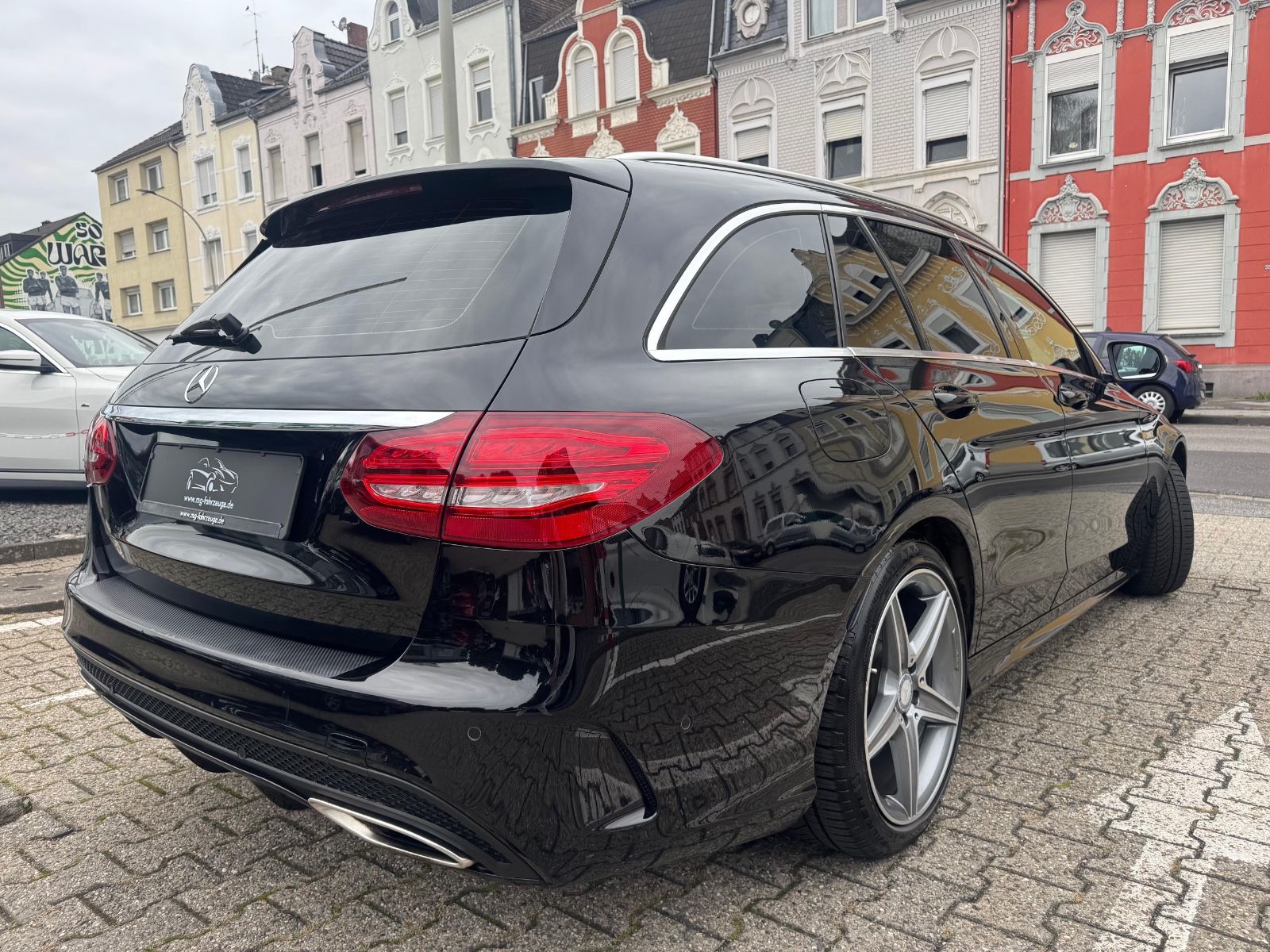 Fahrzeugabbildung Mercedes-Benz C 180 T AMG LINE BURMESTER AHK KAMERA LED