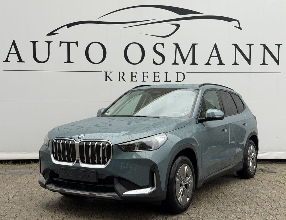 Image of BMW iX1