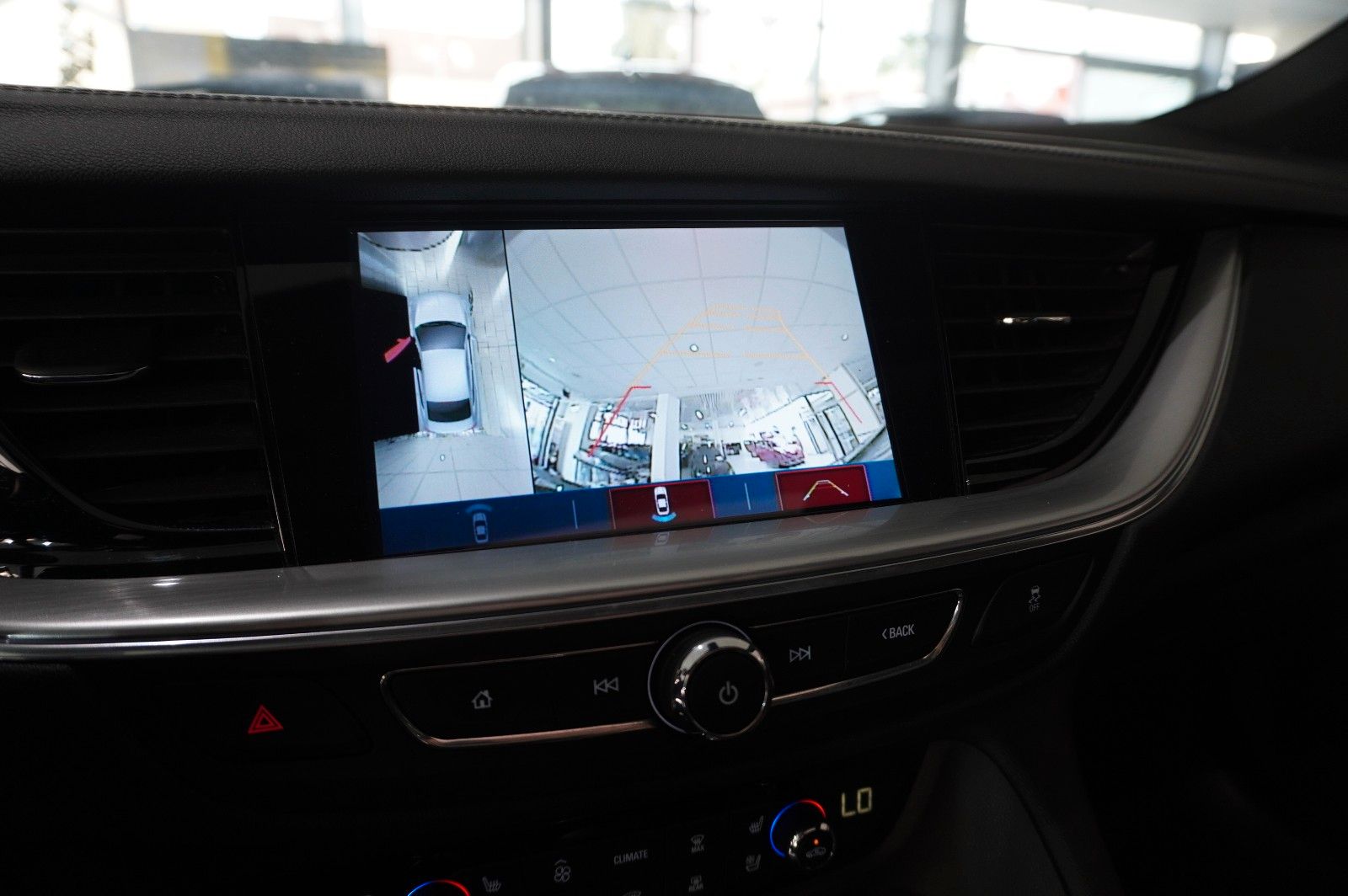 Fahrzeugabbildung Opel Insignia B ST 2.0D GSi 4X4 NAVI/LED/HUD/PANO/AHK