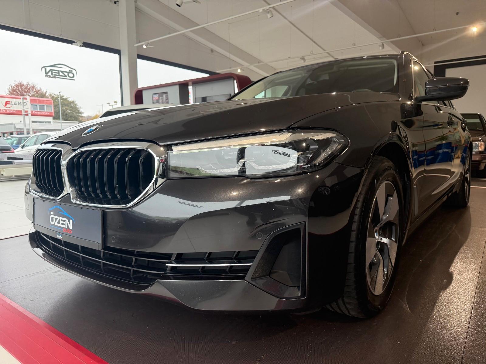 BMW 520 d xDrive Touring *AHK*KAM*DRIVING*GARANTIE*