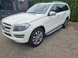 Mercedes-Benz GL 450 - Mercedes GL 450 SUV