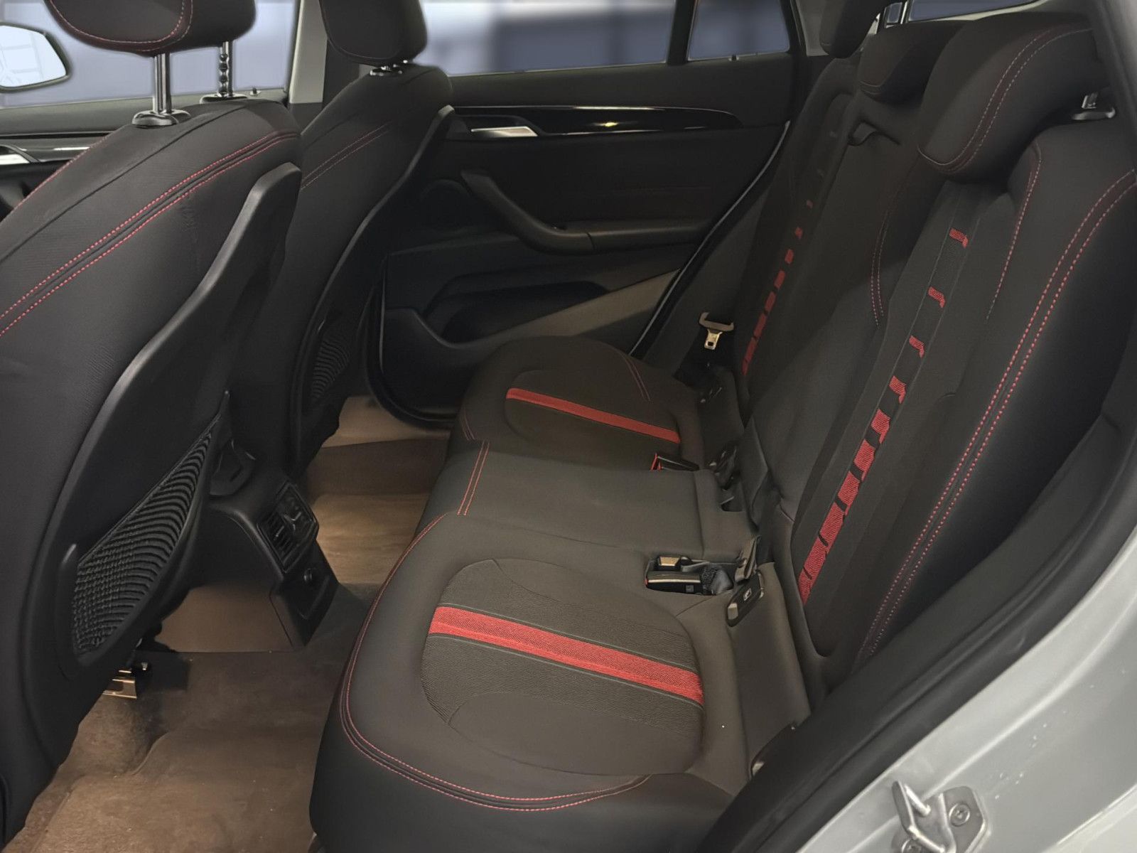 Fahrzeugabbildung BMW X1 sDrive 20 i Sport Line/ unfallfrei/ AHK