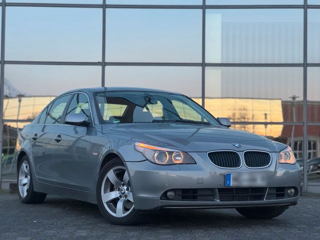 BMW e60 530d Leder Xenon Navi Limo AHK 1 V...