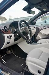 Mercedes-Benz B 220 mit Top Ausstattung, sehr gepflegt - : mit TÜV, mit