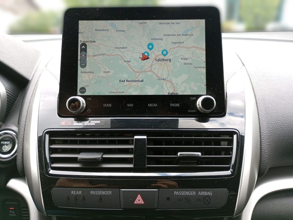 Fahrzeugabbildung Mitsubishi Eclipse Cross Plug-in Hybrid PLUS Select AHK