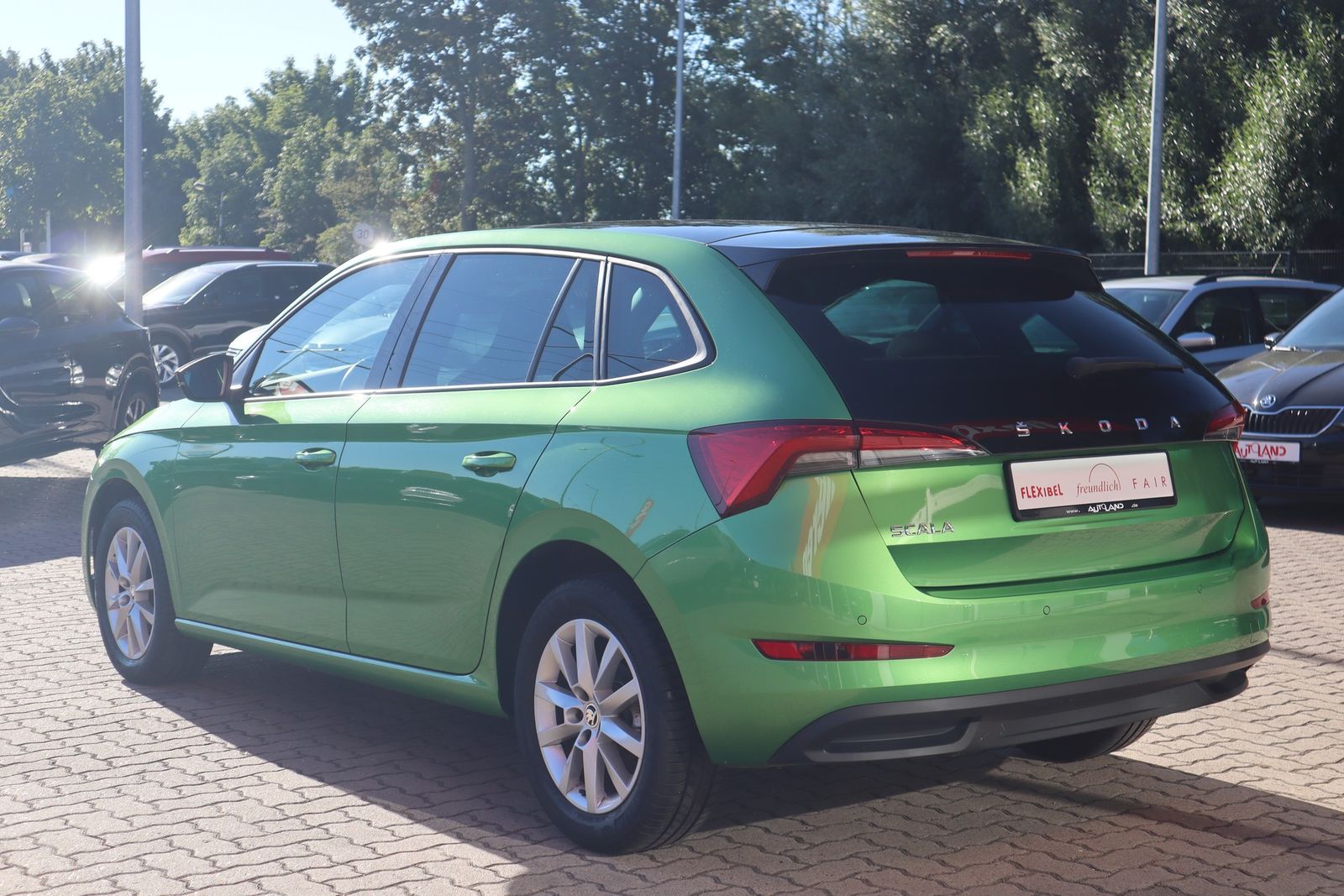 Skoda Scala 1.5 TSI Ambition DSG LED Android Apple PDC imagem 3