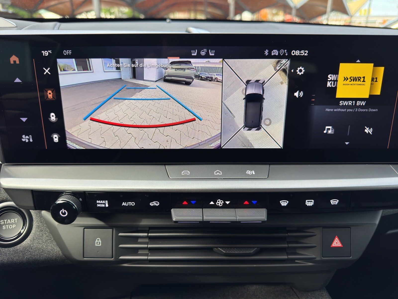 Fahrzeugabbildung Opel Grandland 1.2 Mild-Hybrid Ultimate/PANO/KAMERA/