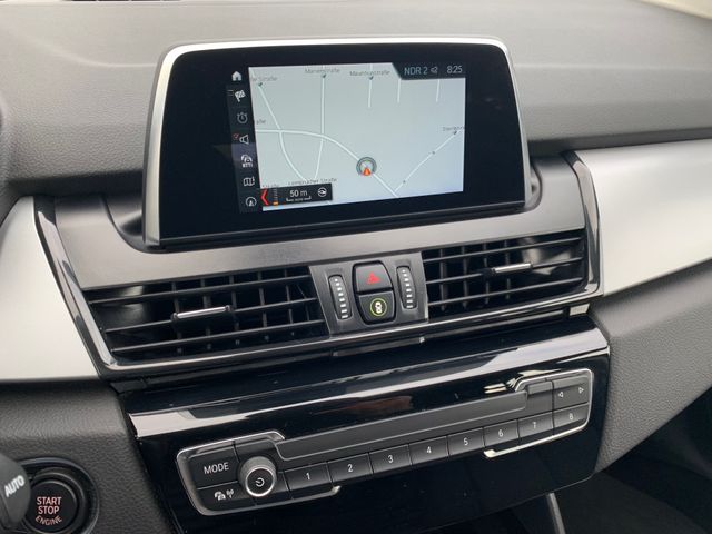 Fahrzeugabbildung BMW 218i Gran Tourer Advantage+LED+Navi+DAB+PDC