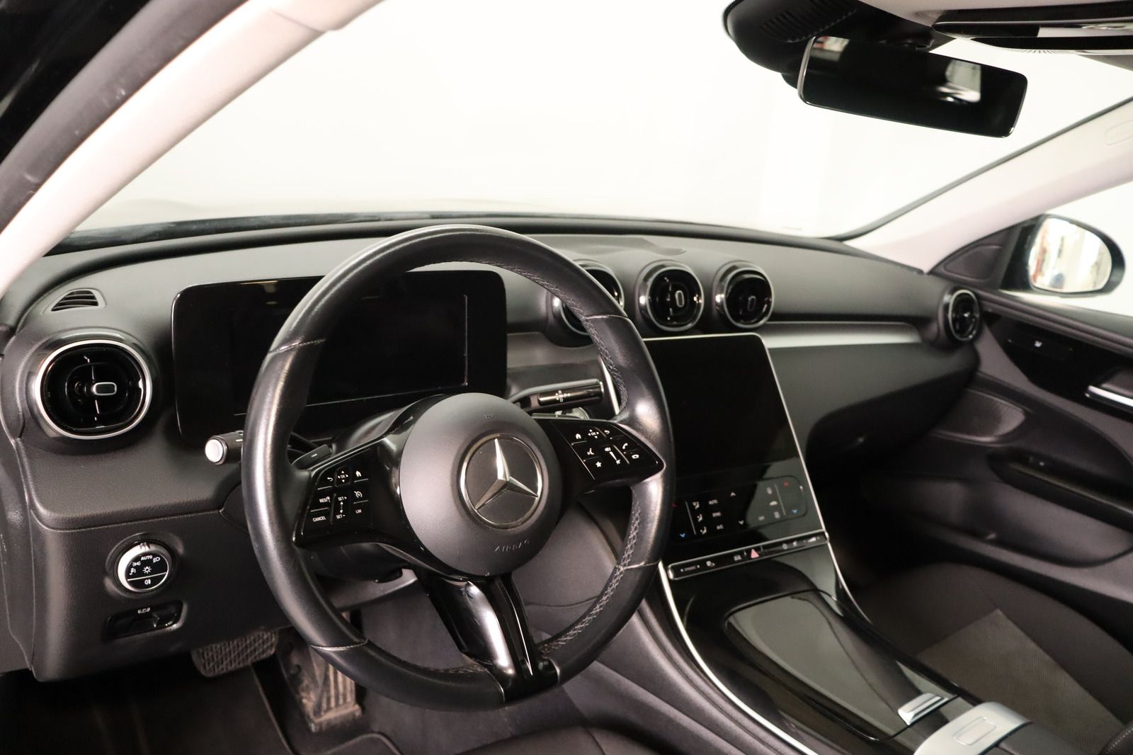 Fahrzeugabbildung Mercedes-Benz C 300 T d Avantgarde * Navi * LED * Sitzhzg.
