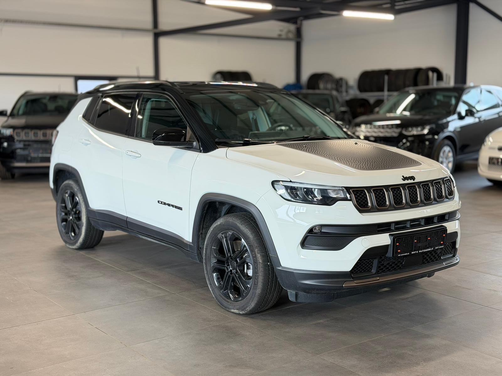 Jeep Compass Upland PHEV 4WD+NAV+LED+KAM+ACC+VIRTUAL