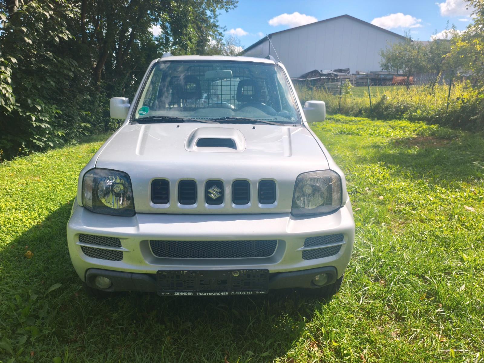 Suzuki Jimny 2006 — rear view