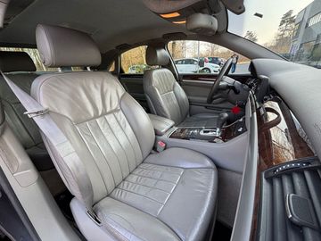 Audi A8 - 12