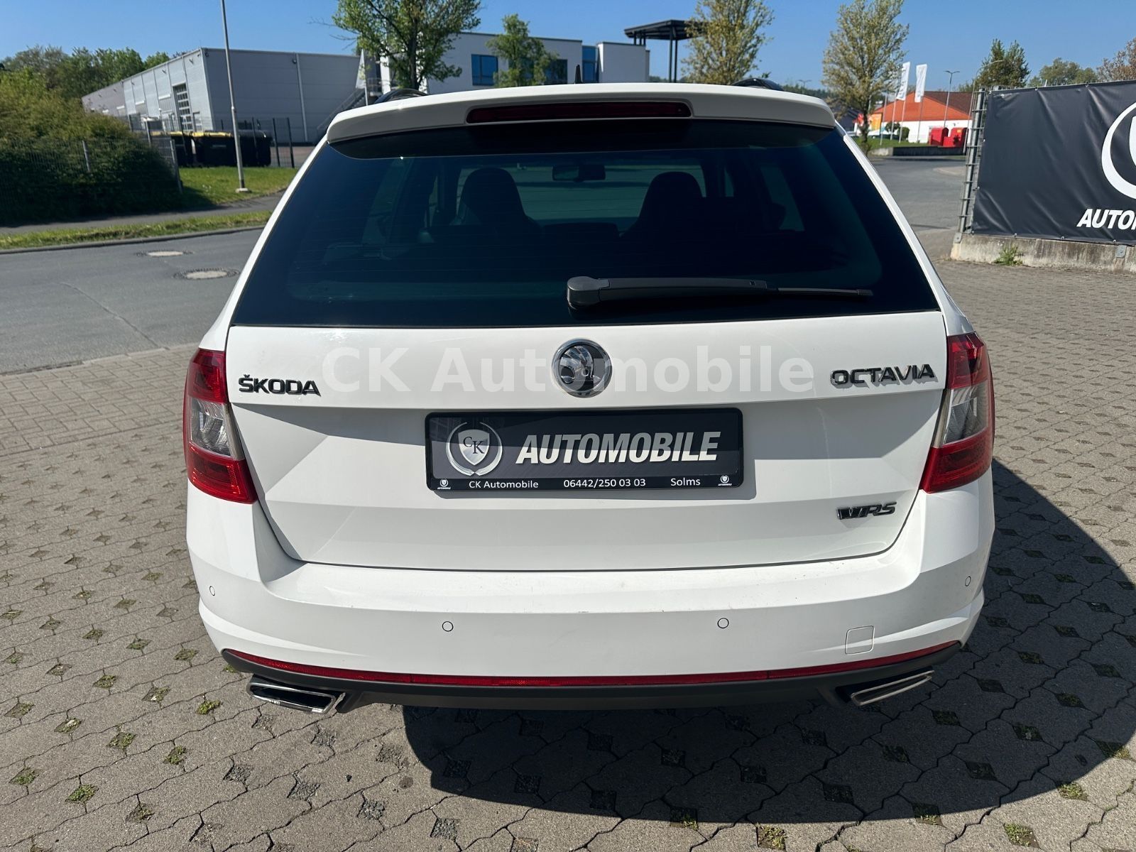 Fahrzeugabbildung SKODA Octavia Combi RS 2.0 TDI DSG/Navi/Bi-Xenon/PDC
